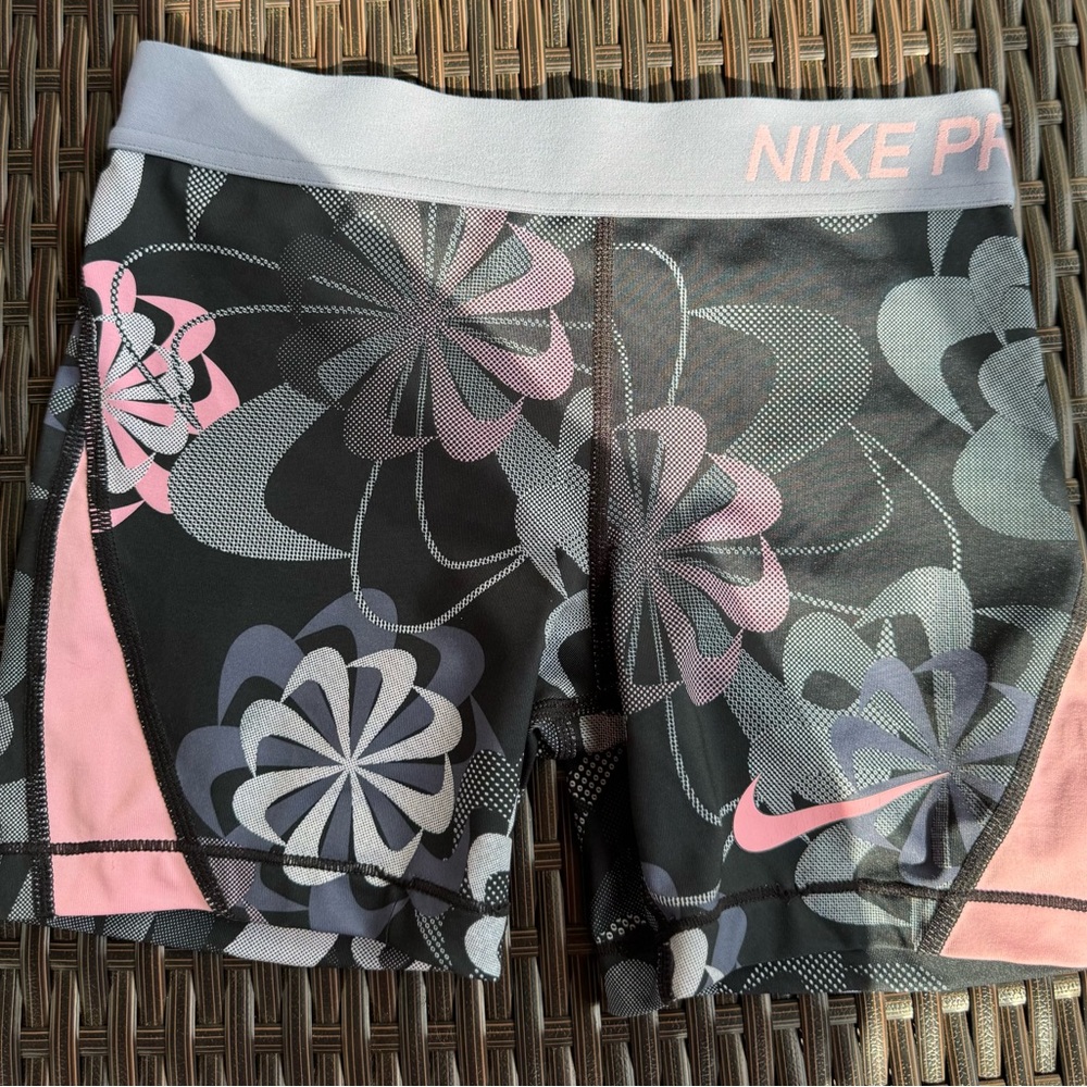 Nike Pro Floral Print Shorts